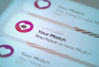 Conheça o golpe do "falso Tinder": app disfarçado tenta roubar dados