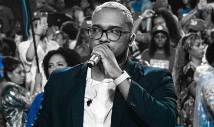 Carnaval do Rio: Intérprete sofre acidente antes de desfile mas atravessa Sapucaí