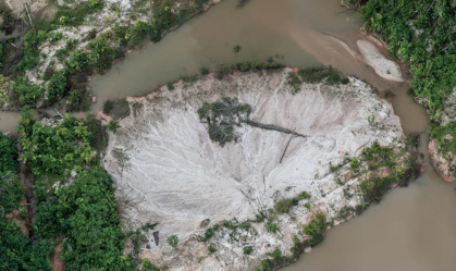 Dino autoriza exploração mineral em terras indígenas por povos nativos