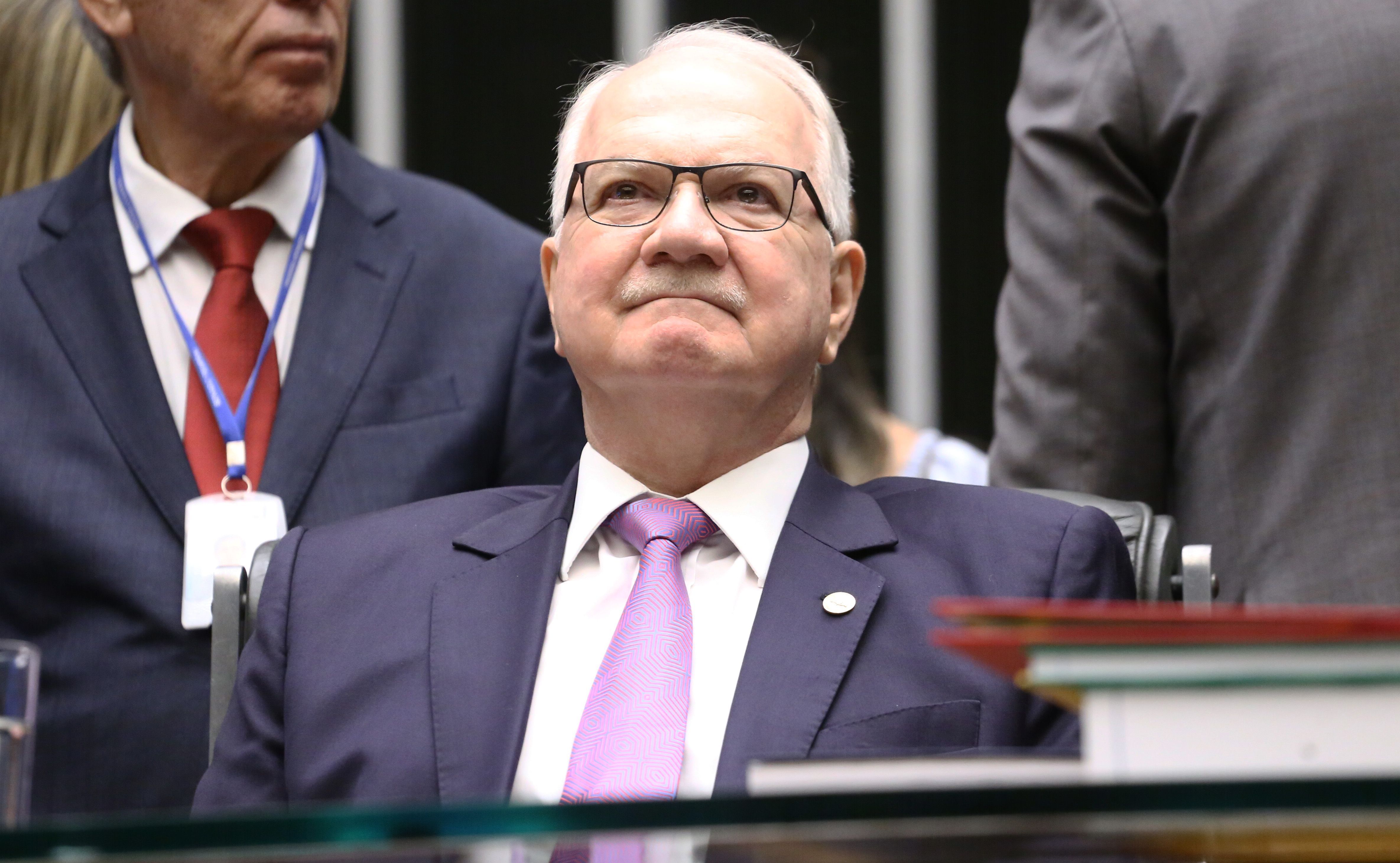 STF Centraliza Crise do Banco Master, Diz Especialista