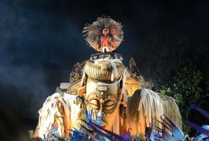 Carnaval: veja fotos da segunda noite de desfiles da Série Ouro no Rio