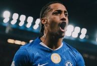 João Pedro marca, mas Chelsea empata com o Leeds pela Premier League