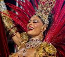 Juliana Paes celebra título da Viradouro no Desfile das Campeãs: “É nosso!”
