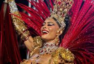 Do barracão da Viradouro a Milão: a criação da fantasia de Juliana Paes