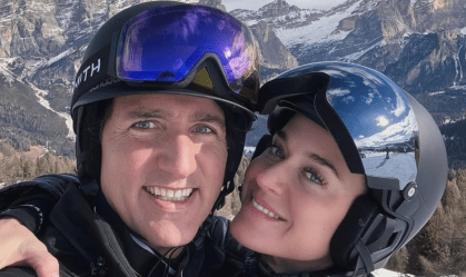 Katy Perry abre álbum de fotos com Justin Trudeau em retrospectiva de 2025
