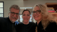 Kleber Mendonça Filho posta foto de encontro com Julie Delpy; veja