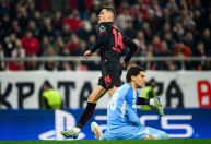 Bayer Leverkusen segura empate com Olympiacos e garante vaga na Champions