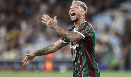 Veja golaço de Lucho Acosta no clássico entre Fluminense e Botafogo