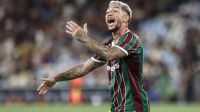 Veja golaço de Lucho Acosta no clássico entre Fluminense e Botafogo