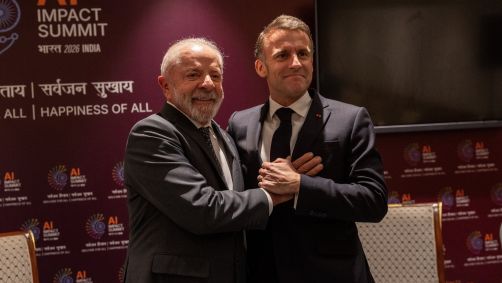 Presidentes Luiz Inácio Lula da Silva e Emmanuel Macron durante cúpula em Nova Délhi, na Índia