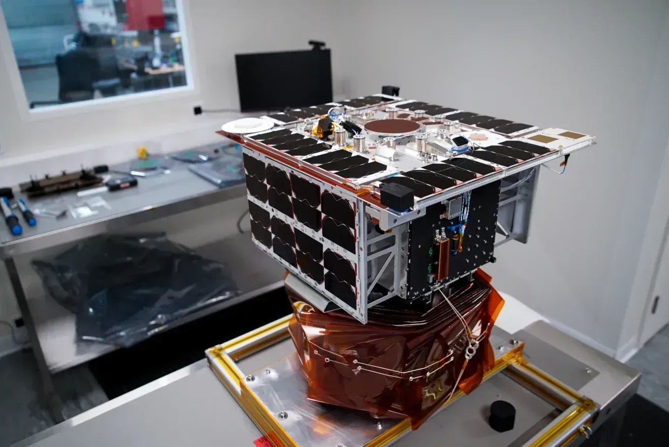 A Space Forge, empresa sediada no Reino Unido, planeja criar "fábricas" no espaço para produzir materiais para semicondutores • Forja Espacial