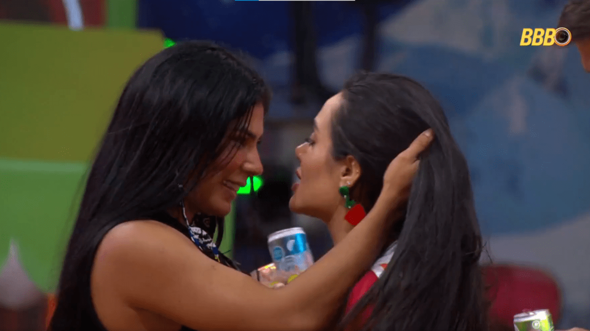BBB 26: Marciele e Jordana dançam juntas na festa e web reage | CNN Brasil