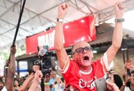 Mestre Ciça comemora título da Viradouro: "O samba venceu"