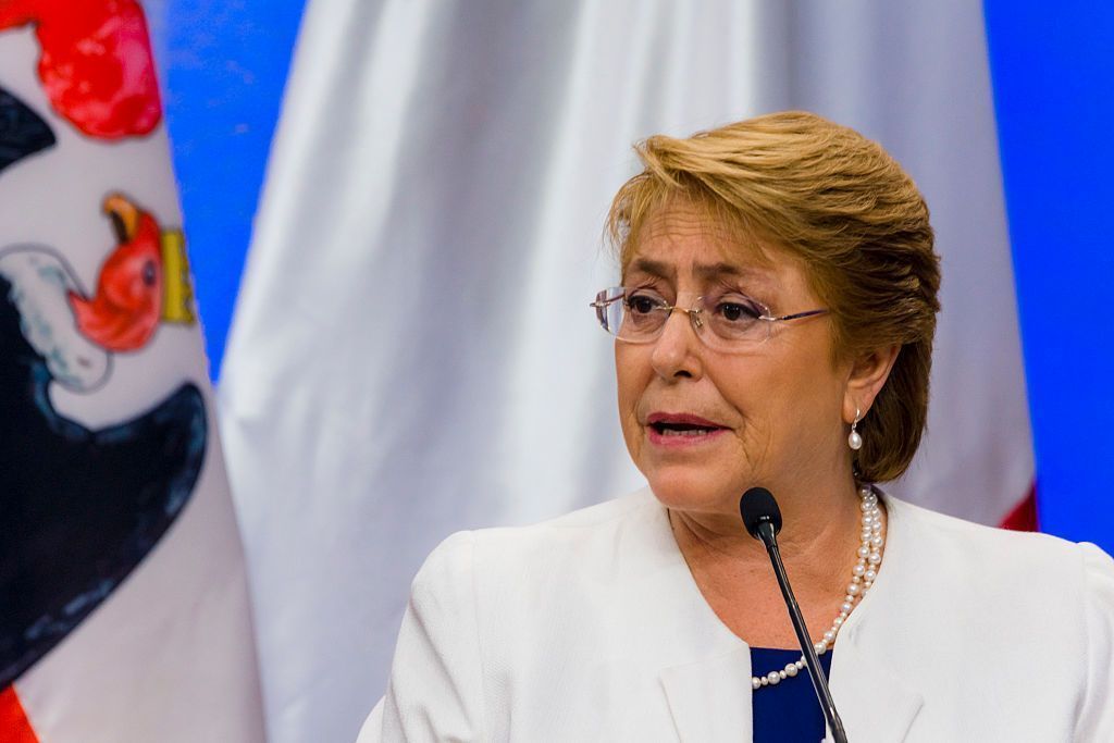 Official Meeting Between Francois Hollande and Michele Bachellet in Chile