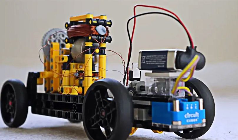 O motor criado para movimentar um carro Lego ficou com menos RPM e mais torque • Jamie's Brick Jams/YouTube