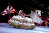 "Legião de apaixonados atrás do pavilhão", diz casal campeão da Viradouro