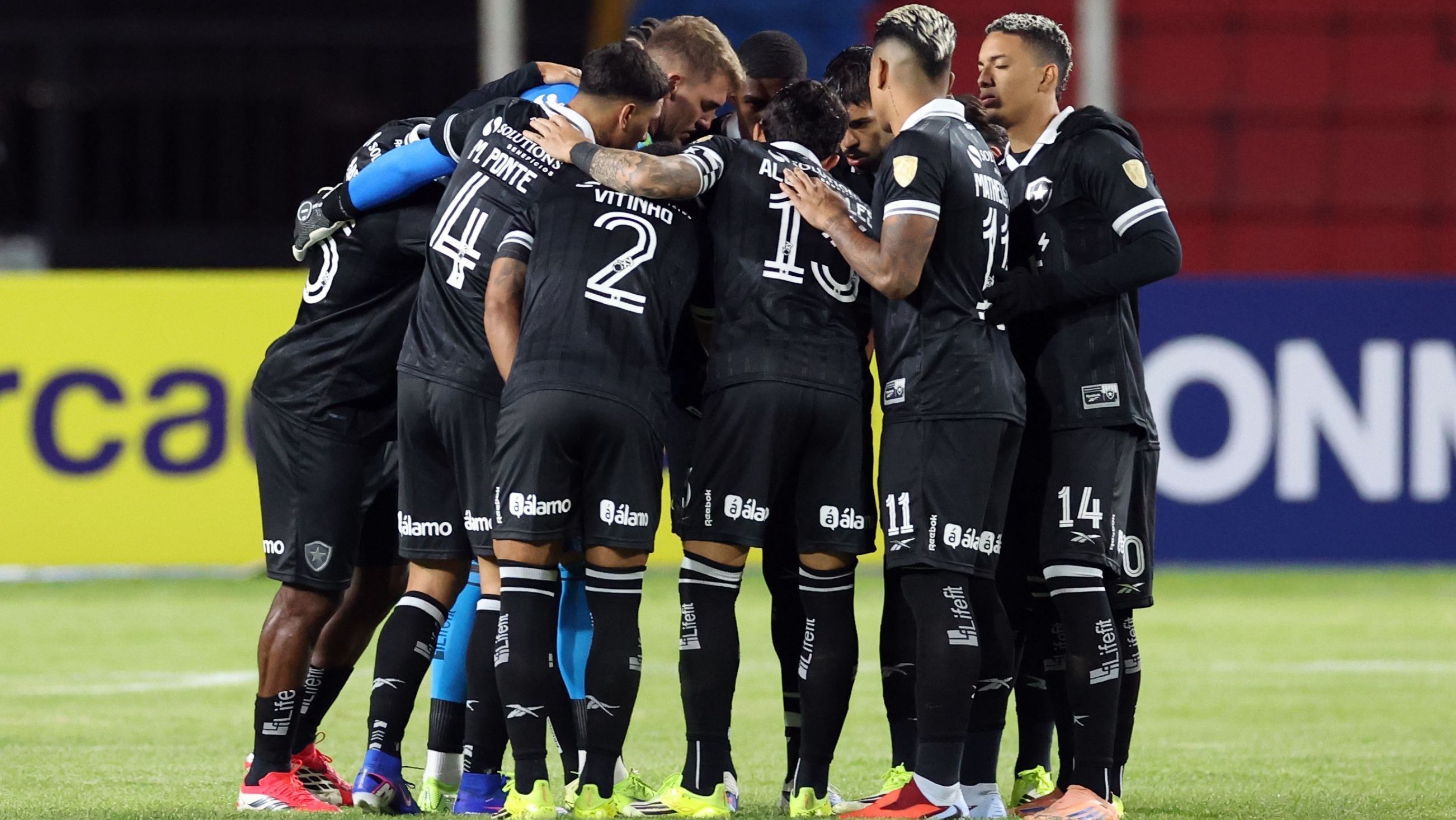 Equipe do Botafogo que enfrentou o Nacional Potosí pela estreia na Libertadores 2026