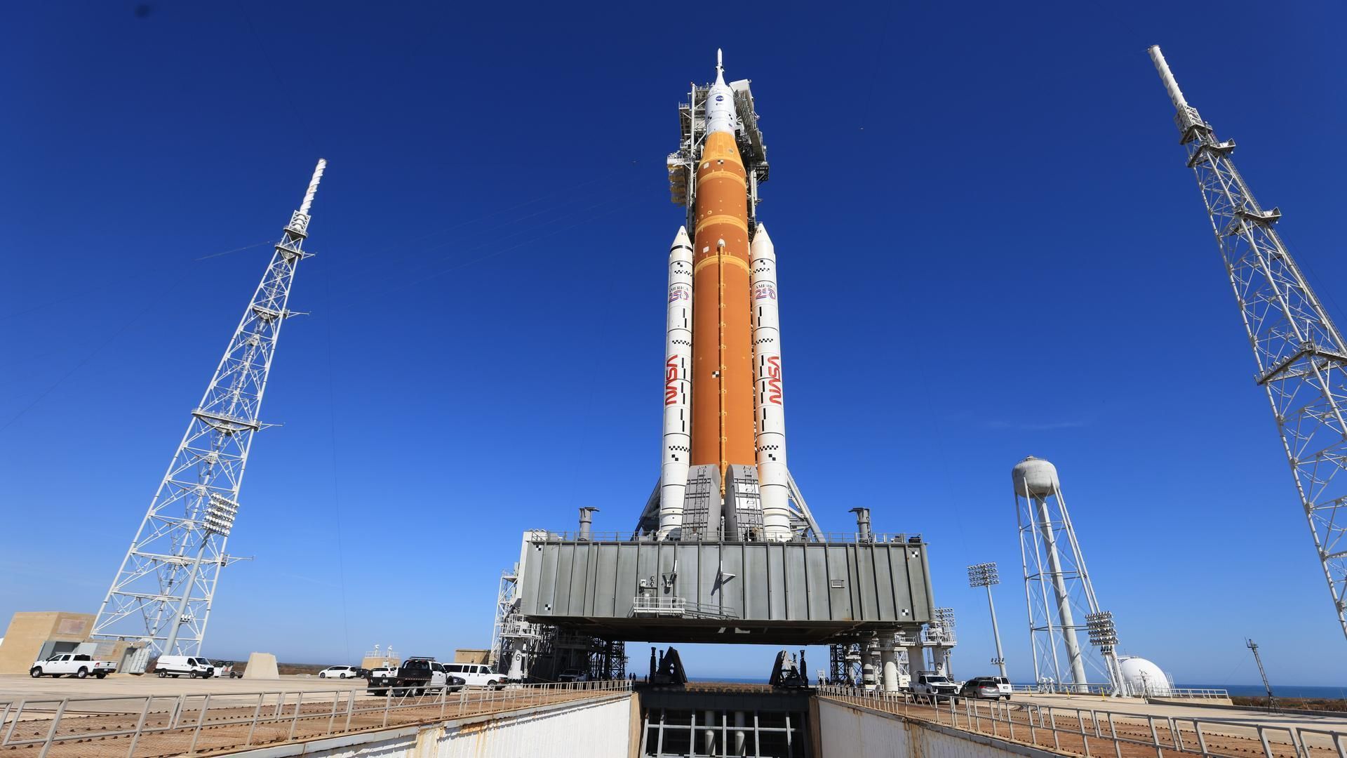 Especialista mostra funcionamento do foguete da Artemis II; veja
