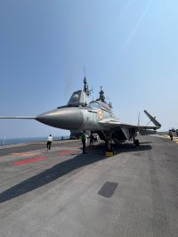 Índia aposta em nacionalizar navios de guerra; conheça porta-aviões do país