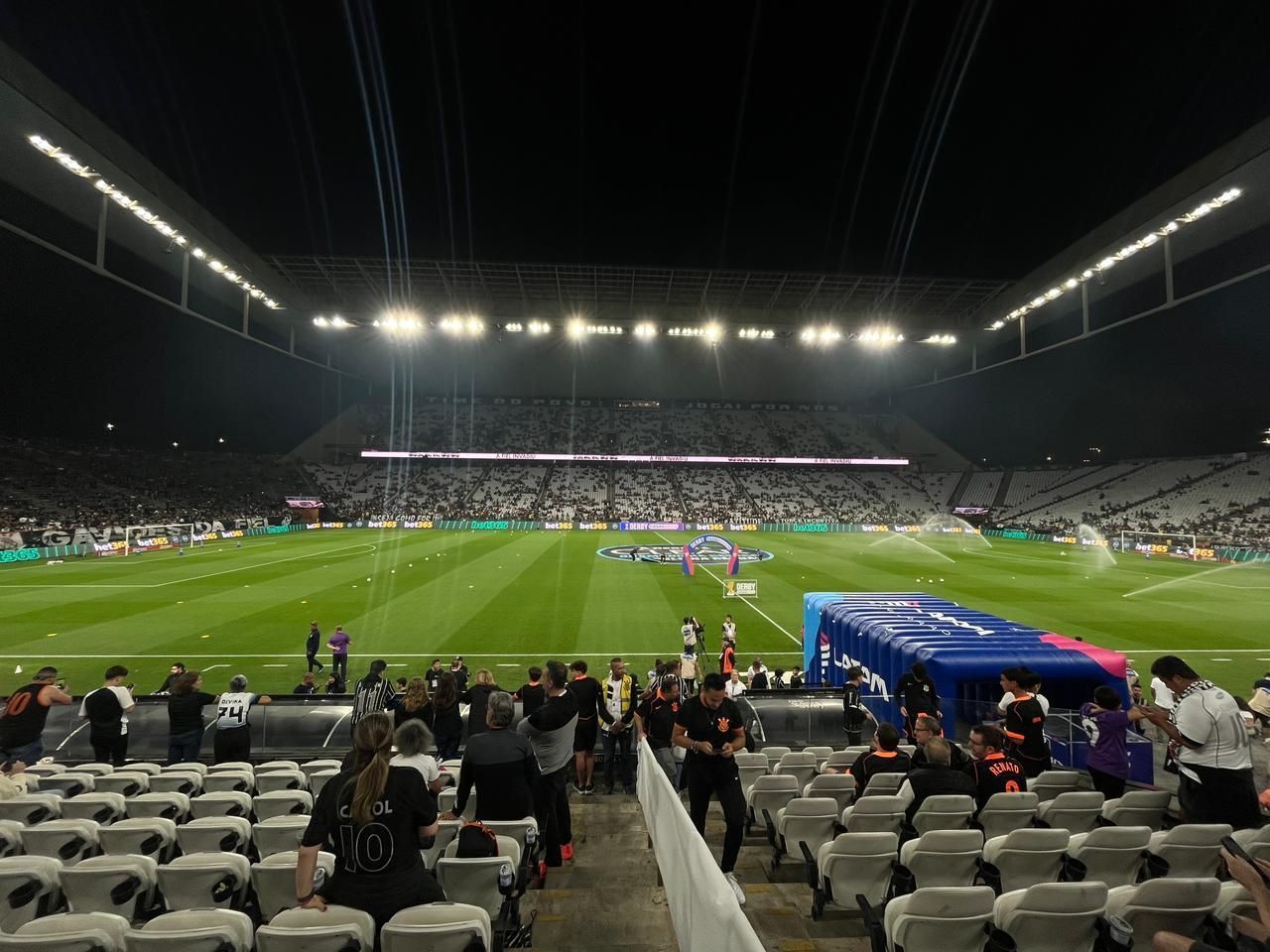 Neo Química Arena antes da bola rolar para Corinthians x Palmeiras