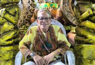 Ney Lopes celebra renovação do samba e reverencia ancestralidade no Tuiuti