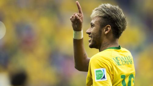 Neymar comemora gol contra Camarões na Copa do Mundo de 2014