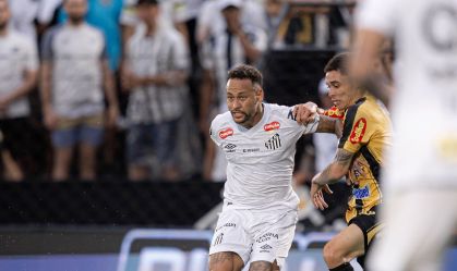 Neymar em jogo contra o Novorizontino pelo Paulistão