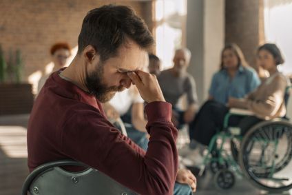 Demência em jovens é mascarada por sintomas de estresse e depressão