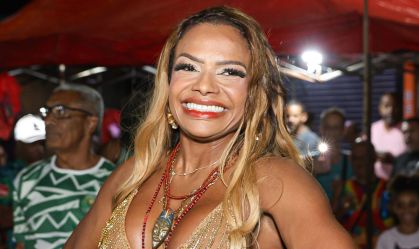 Quitéria Chagas é rainha de bateria do Império Serrano