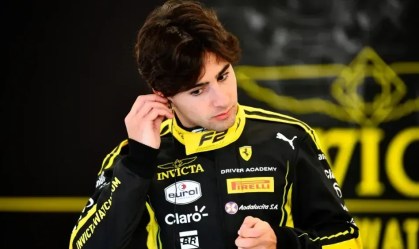 Rafa Câmara termina segundo dia de testes da Fórmula 2 na liderança