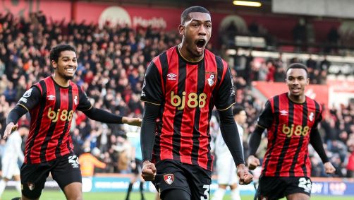 Rayan, ex-Vasco, comemora primeiro gol com a camisa do Bournemouth
