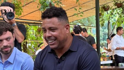 Ronaldo Fenômeno, durante evento de inauguração empresarial