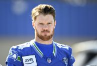 Após dispensa, quarterback leva Seahawks ao Super Bowl e busca redenção