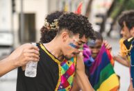 Carnaval 2026: Dr. Kalil dá dicas para curtir folia com a saúde em dia