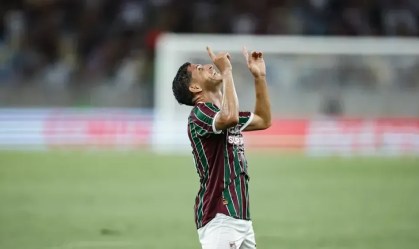 Savarino deixou sua marca com a camisa do Fluminense pela primeira vez.