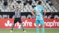 Botafogo reverte placar, elimina Nacional Potosí e avança na Libertadores