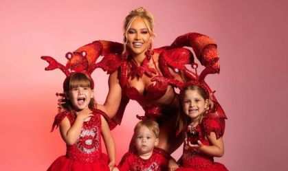 Virginia combina looks dos filhos para ensaio na Grande Rio