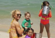 Virginia desiste de viajar para Madri após os três filhos ficarem doentes