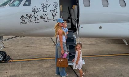 Virginia relata forte turbulência em voo e mostra reação da filha