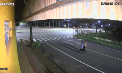 Conselheiro tutelar é morto a facadas e tem casa incendiada no Paraná