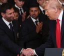Em encontro com Trump, Messi ouve que é melhor que Pelé; entenda