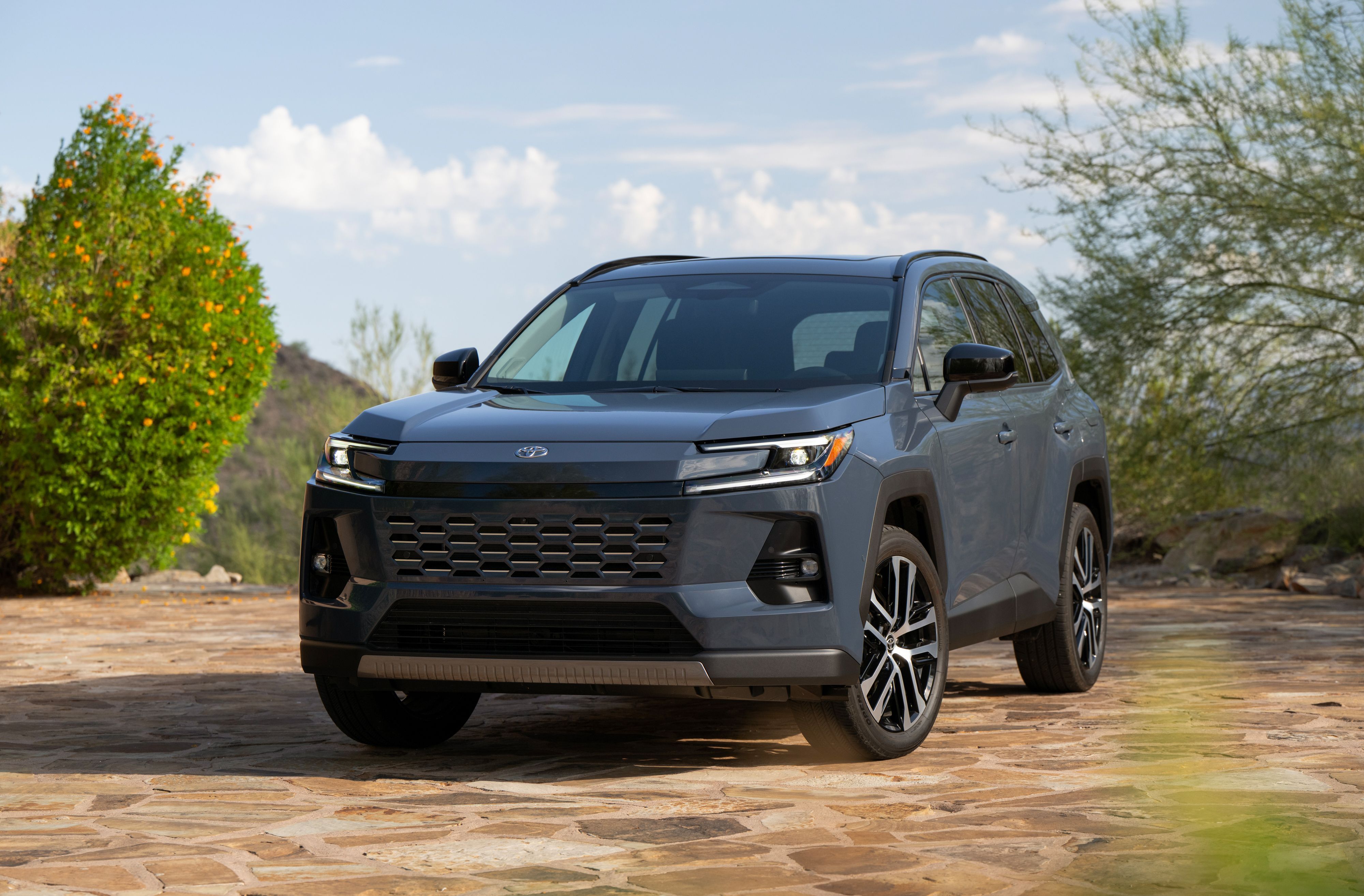 Toyota RAV4: nova geração chega em 2026 no Brasil