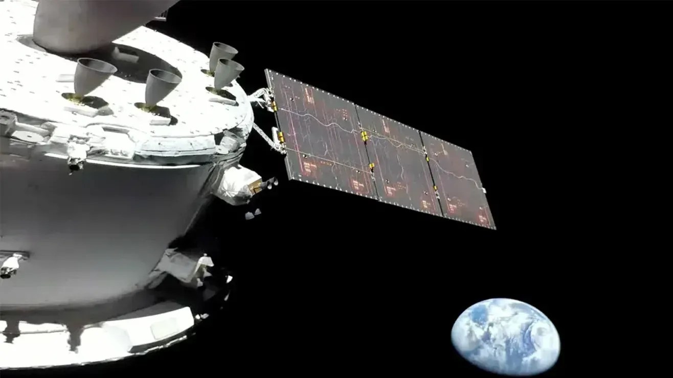 A espaçonave Orion compartilhou sua primeira imagem da Terra em 16 de novembro de 2022, como parte da missão não tripulada Artemis I • NASA