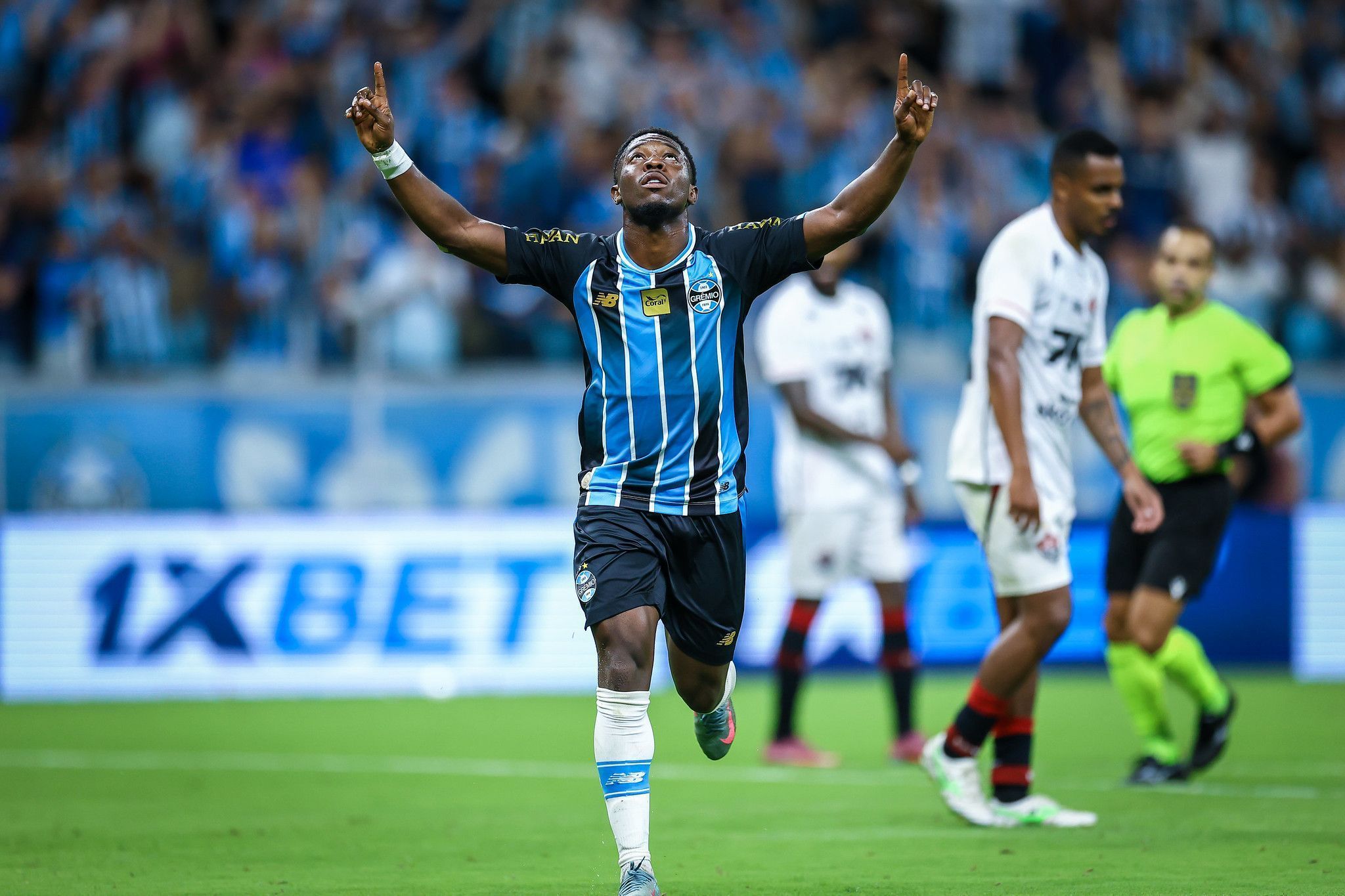 Grêmio x Vitória, pelo Brasileirão