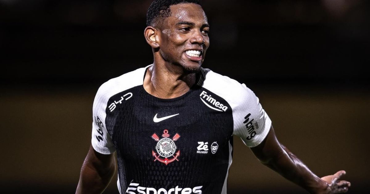 Memphis elogia André e pede para Corinthians não vendê-lo: “Jovem estrela”