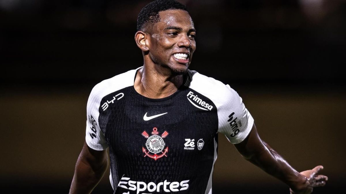 Corinthians é surpreendido pela lanterna Chapecoense e perde no Brasileirão