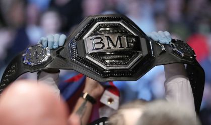 Cinturão BMF do UFC será disputado entre Holloway e Charles "Do Bronx" Oliveira