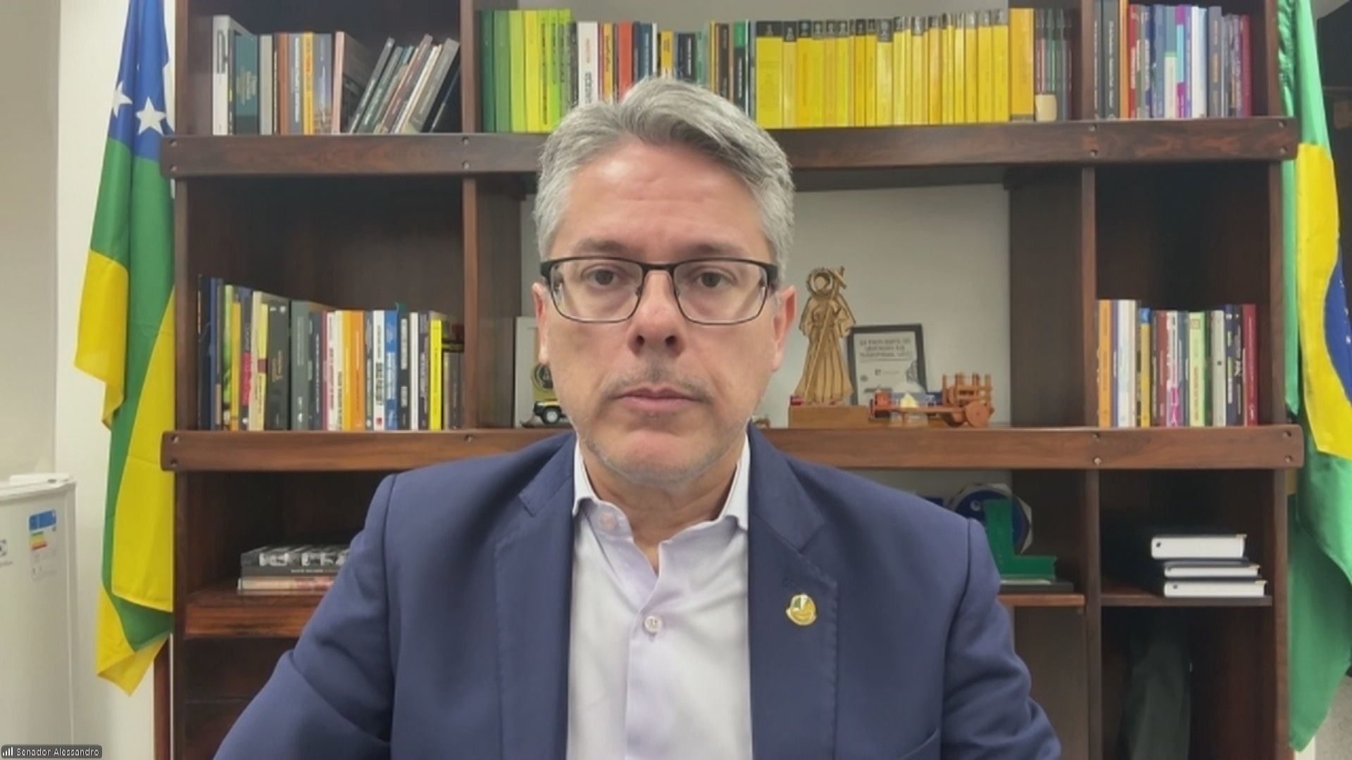 O senador Alessandro Vieira (MDB-SE) em entrevista à CNN Brasil nesta segunda-feira (9)