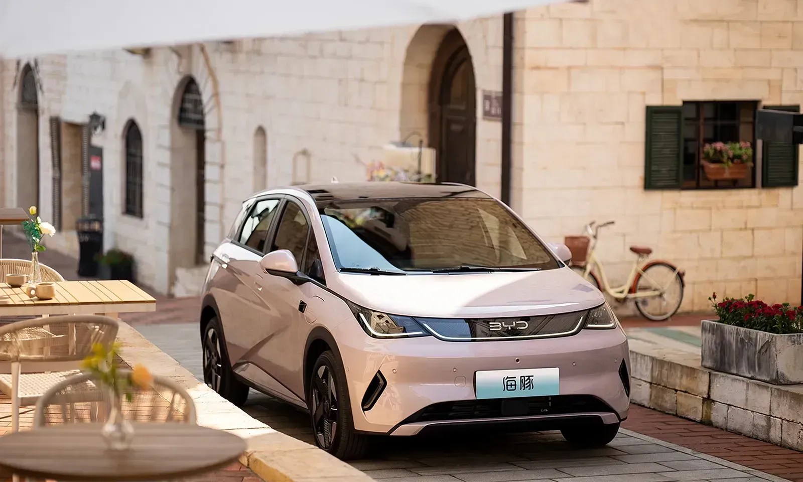 BYD Dolphin 2027: hatch com visual renovado chega neste ano • Divulgação