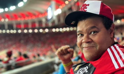 Babu, ex-BBB com a camisa do Flamengo